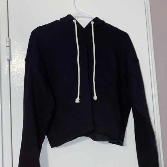 Size‎ M Crop Sweatshirt - Picture 1 of 3